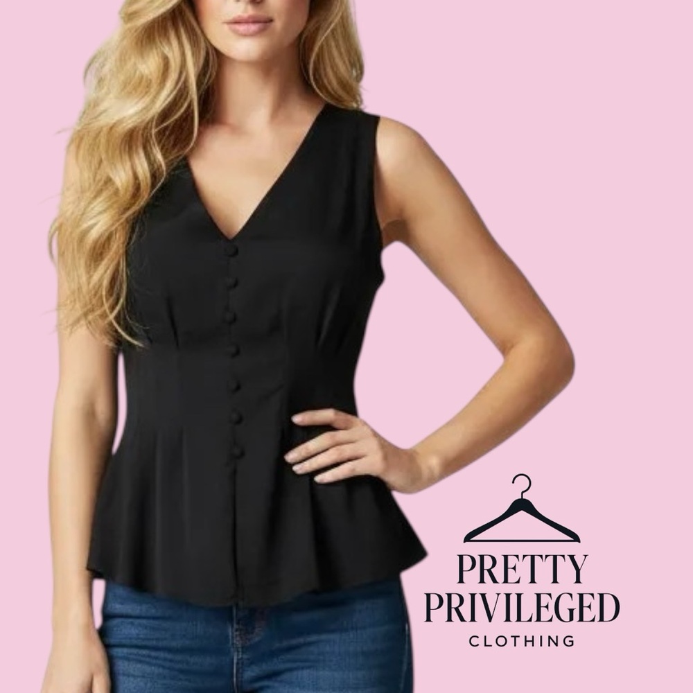 YaYa & Co. Black Sleeveless Button Blouse